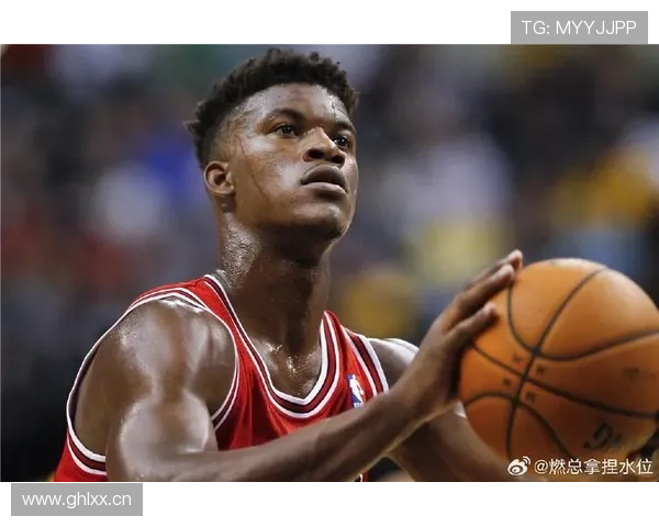 勇士官方宣布吉米巴特勒因左膝酸痛缺席本场比赛将不再回归